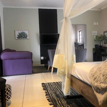 Cu Guest House Phalaborwa Esterno foto